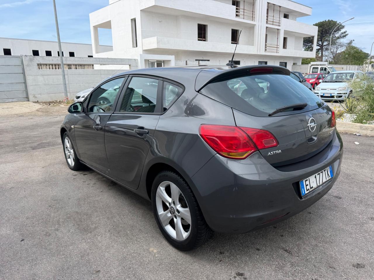 Opel Astra 1.7 CDTI 110CV 5 porte Cosmo