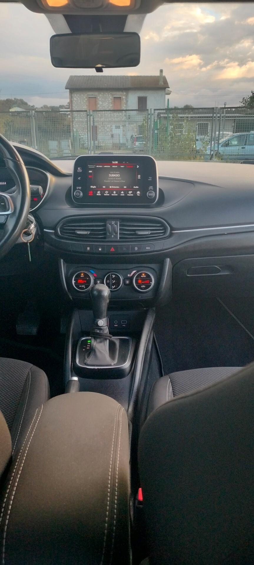 Fiat Tipo 1.6 Mjt S&S DCT SW S-Design