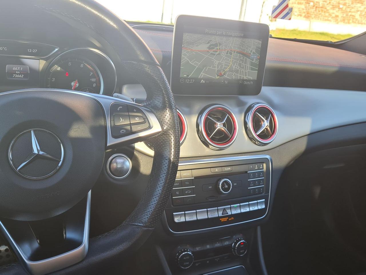 Mercedes-Benz GLA 250 Premium #8103