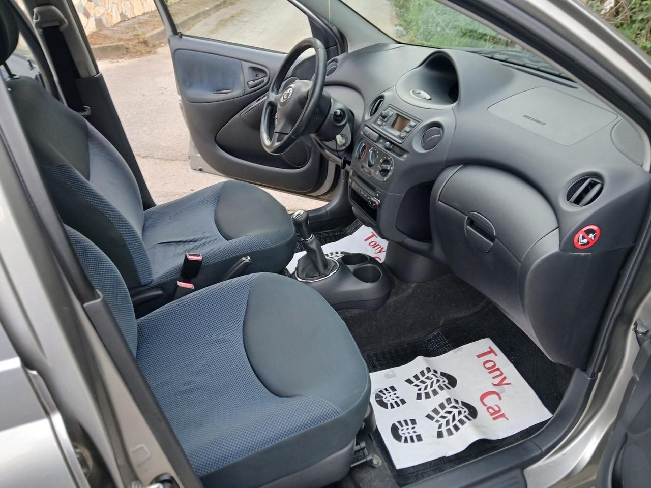 Toyota Yaris 1.4 tdi D-4D 5 porte INTROVABILE