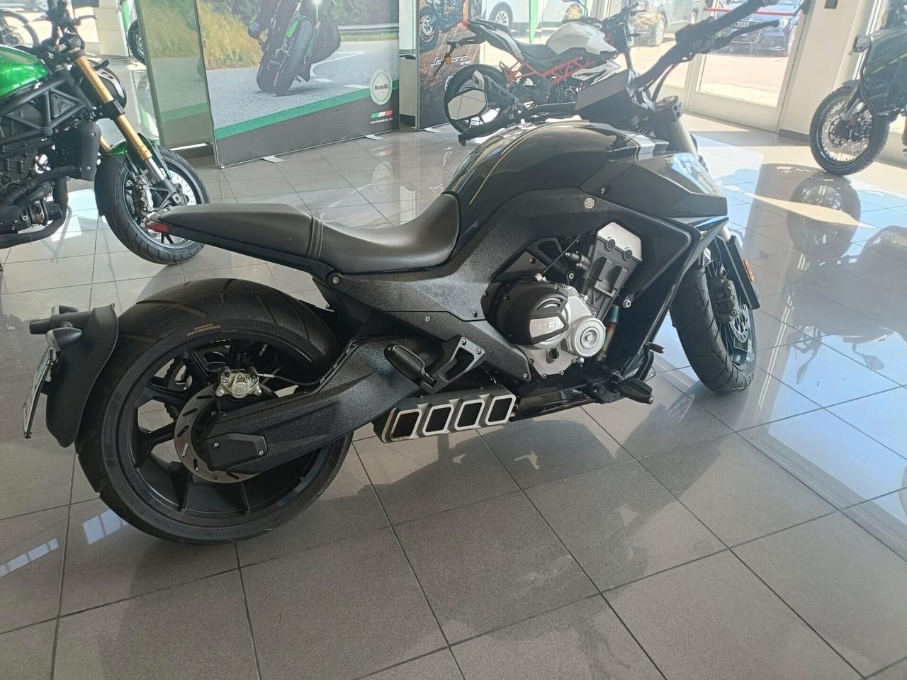 Benda Motorcycles LFC 700