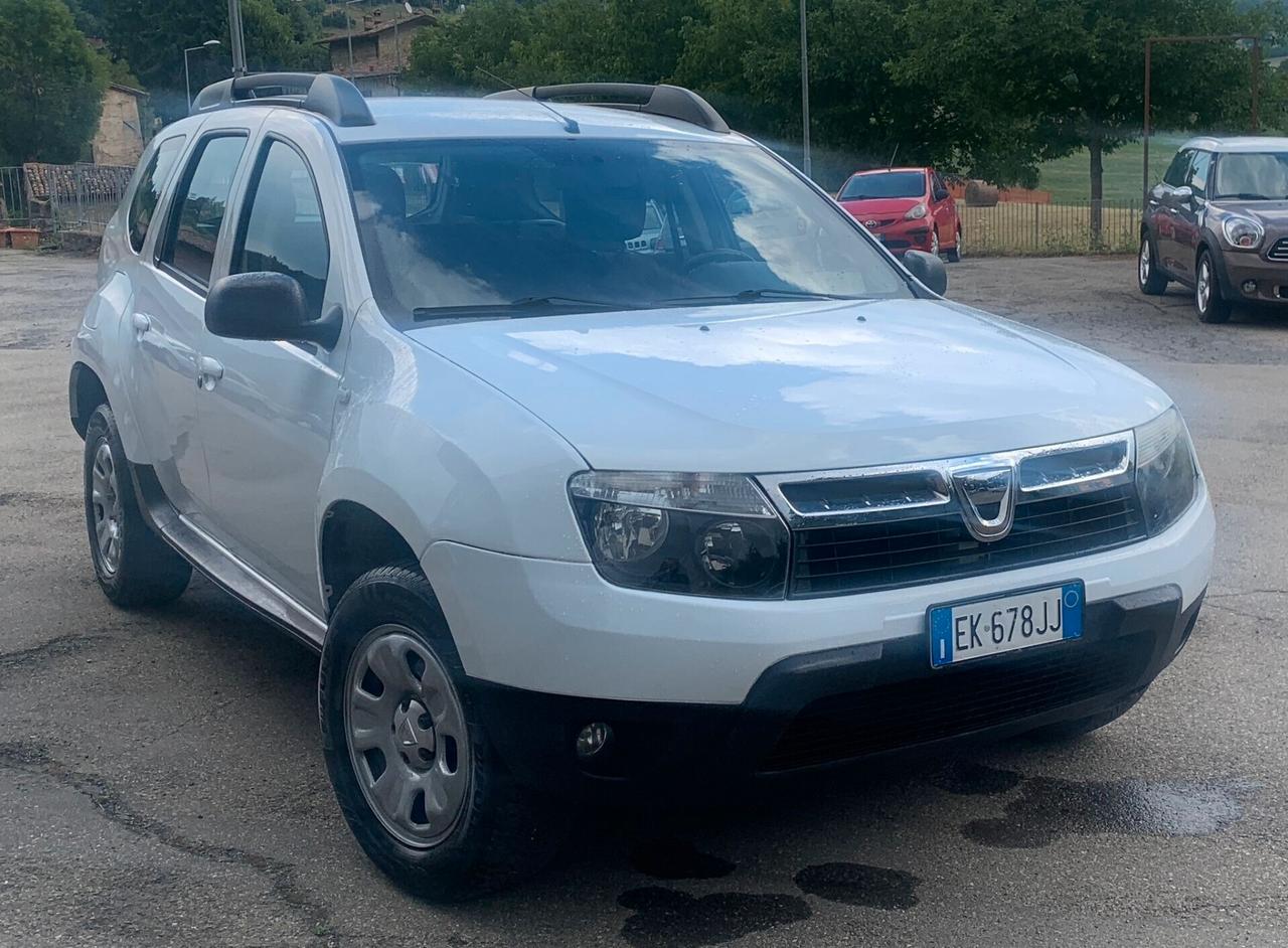 Dacia Duster 4x4 inseribile-neo patentati-tagliandata-alta-spaziosa-suw economica tdi