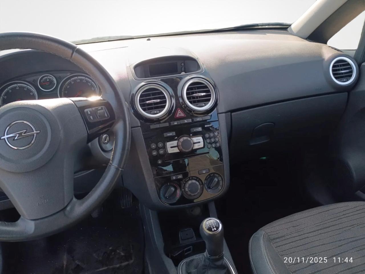 Opel Corsa 1.2 85CV 5 porte GPL-TECH Edition