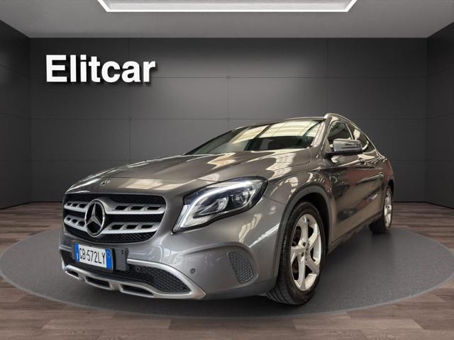 MERCEDES-BENZ GLA 200 Sport