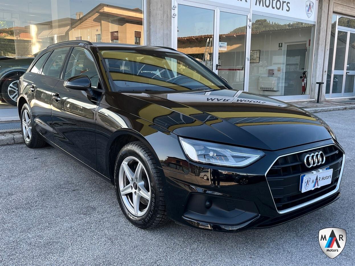 Audi A4 30 TDI/136 CV S tronic Business Advanced