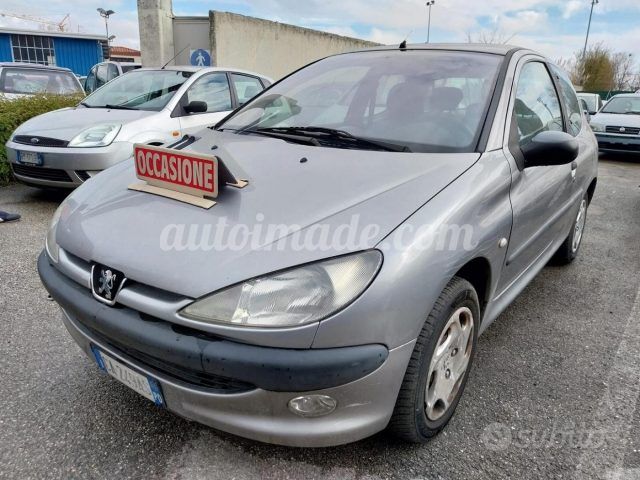 PEUGEOT 206 1.1 3p. XR