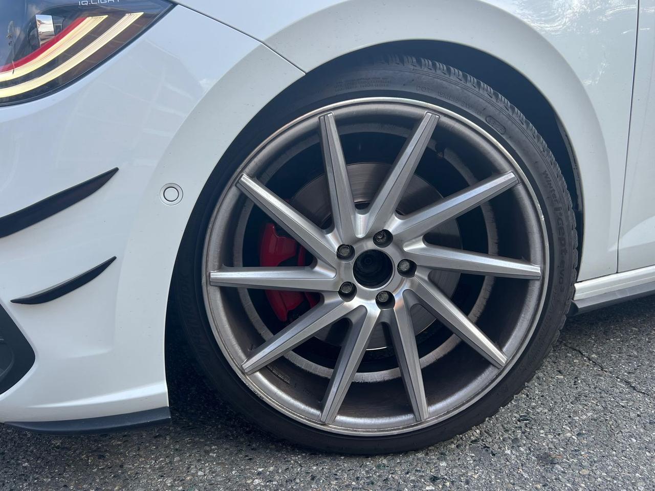 Volkswagen Polo GTI 2.0 TSI GTI #10534