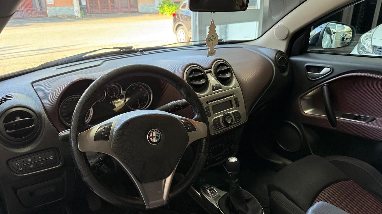Alfa Romeo MiTo 1.6 JTDm 16V Distinctive Sport Pack