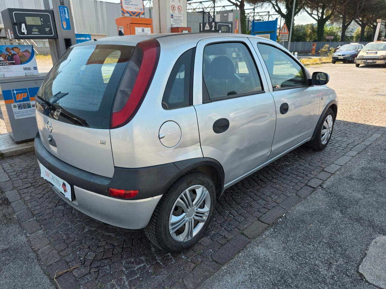 Opel Corsa 1.0i 12V cat 5 porte con 130.000km