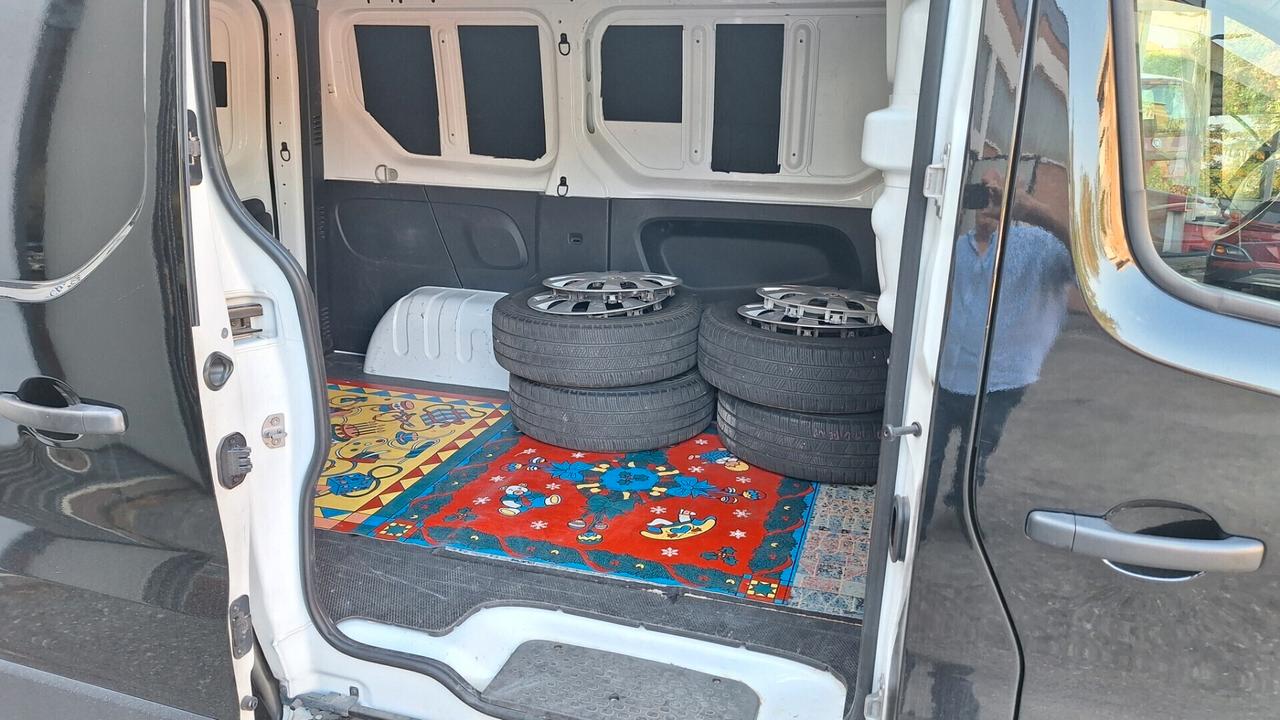 Opel Vivaro 1.5 Diesel 120CV S&S PL-TN M Furgone