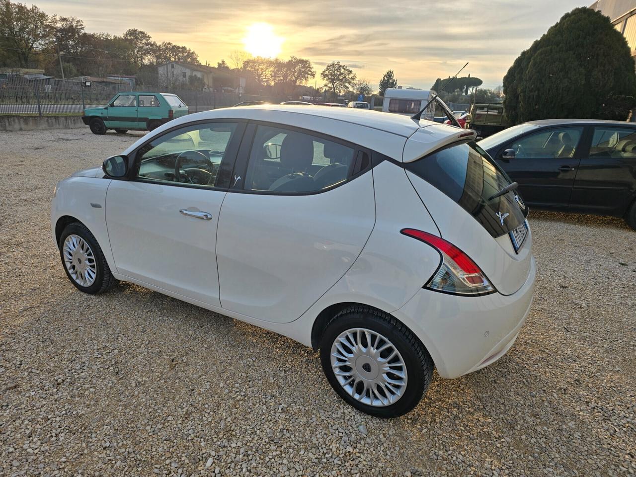 Lancia Ypsilon 1.2 69 CV 5 p benzina