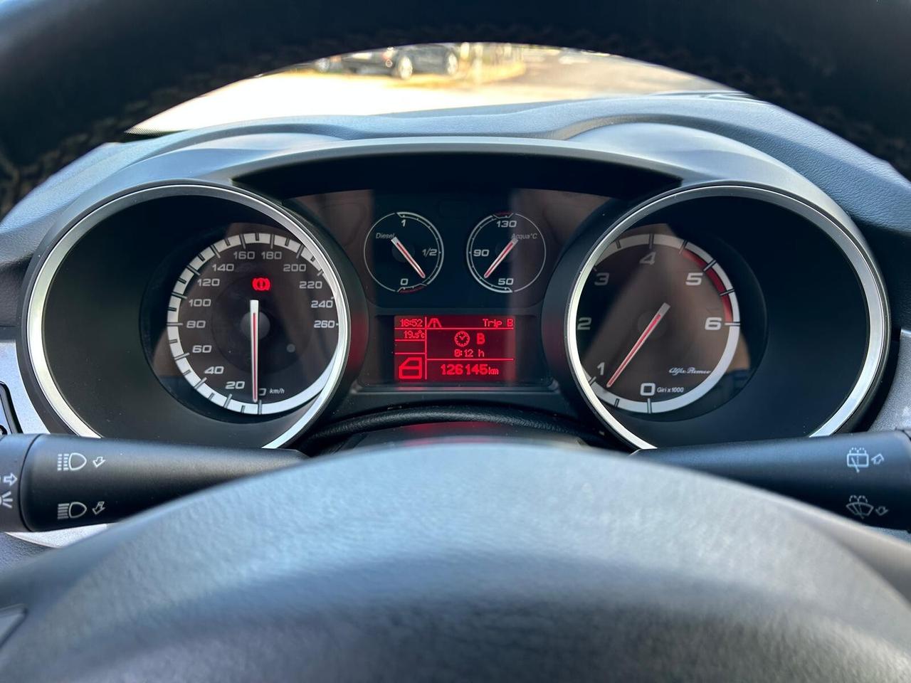 GIULIETTA 1.6JTDM 105CV UNICO PROP TOP NEOPATENTAT
