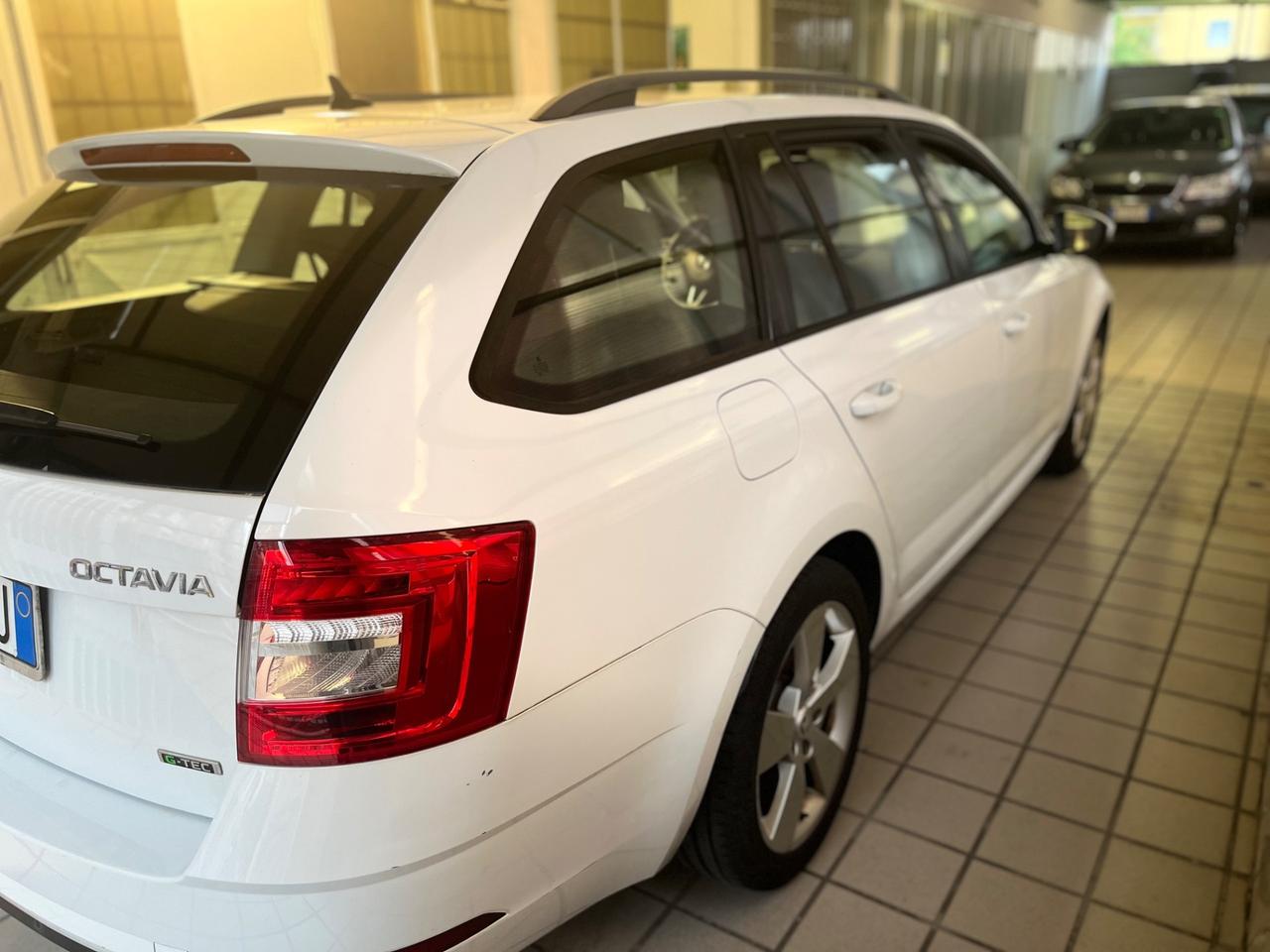 Skoda Octavia 1.4 TSI Wagon Ambition G-Tec