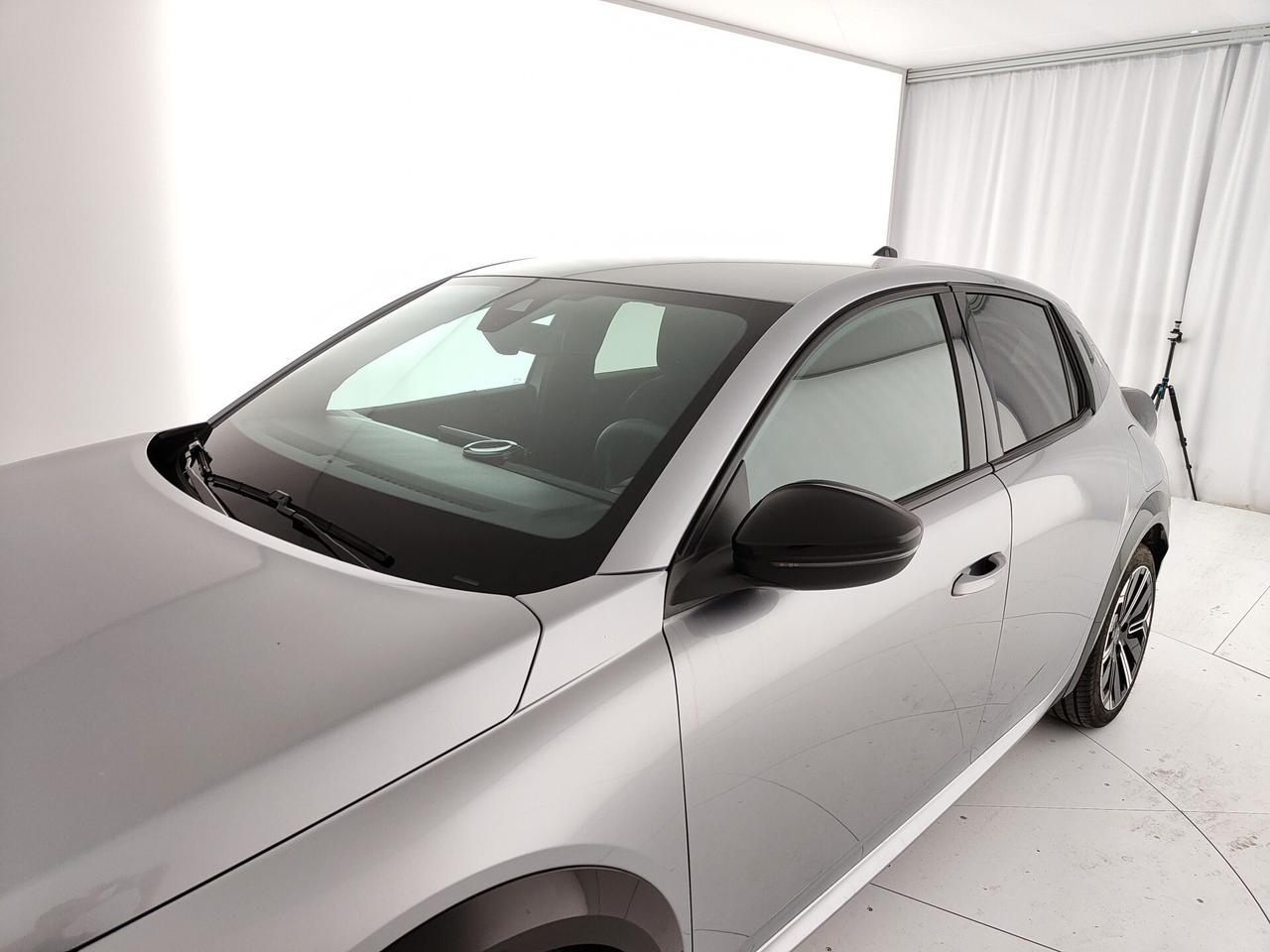 Lancia Ypsilon Hybrid e-DCT LX