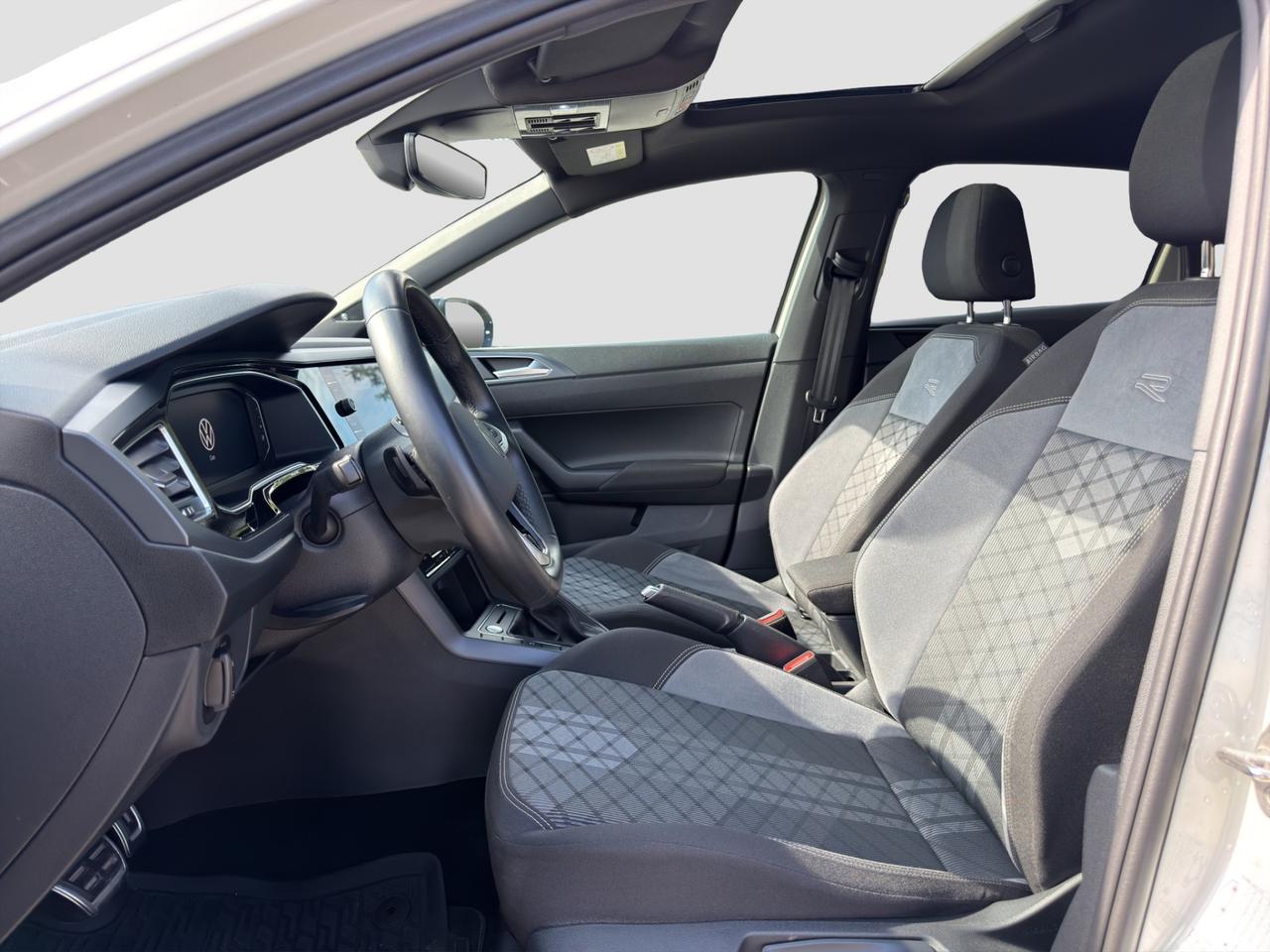 VOLKSWAGEN Taigo 1.5 TSI ACT 150 CV DSG R-Line