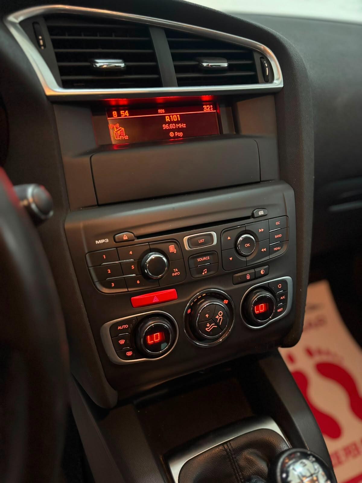 Citroen C4 1.6 VTi 120 Exclusive