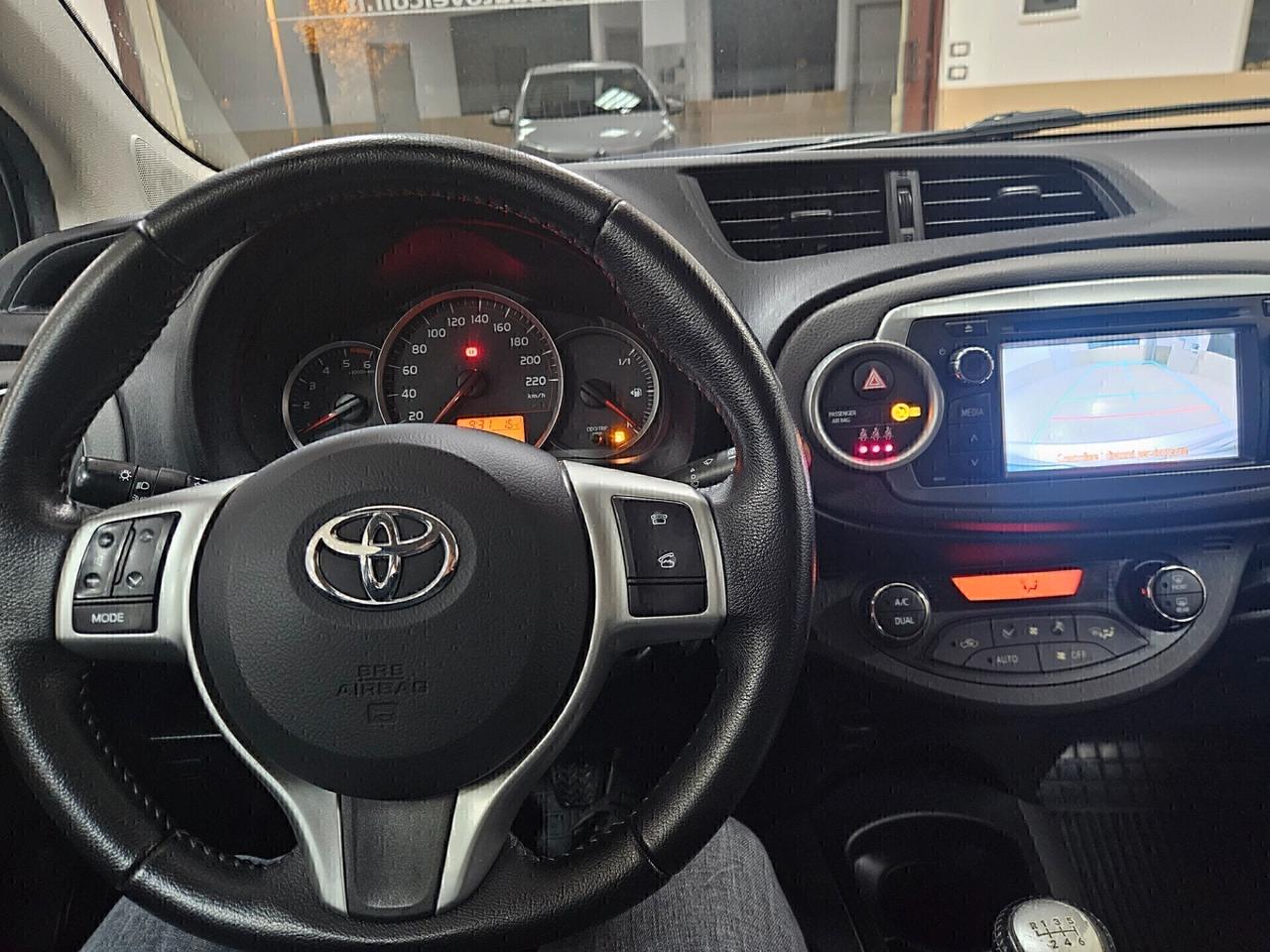 Toyota Yaris 1.4 D-4D 5 porte Lounge