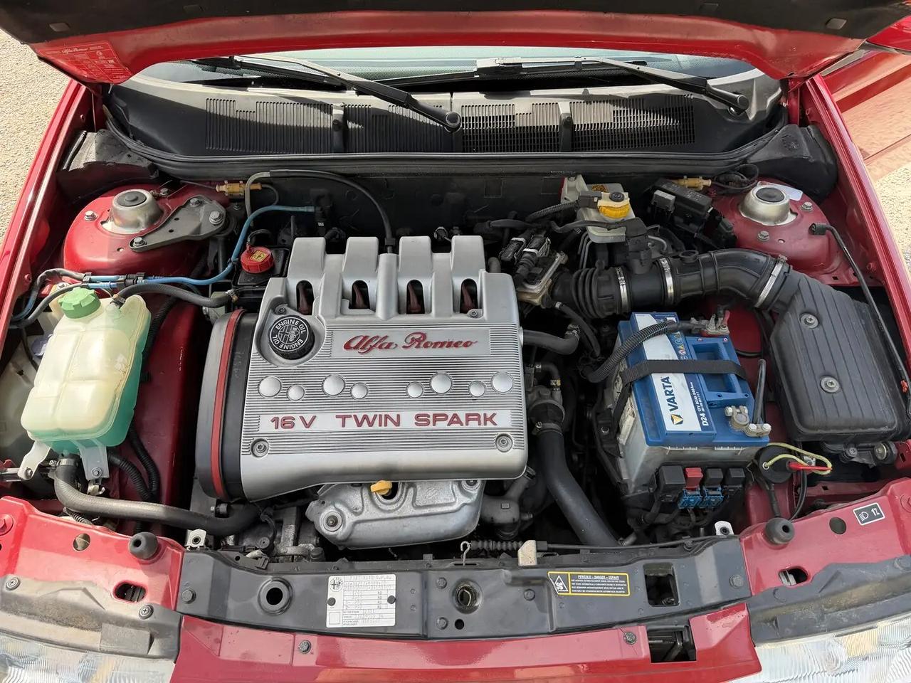 Alfa Romeo 145 2.0i 16V Twin Spark cat Quadrifoglio