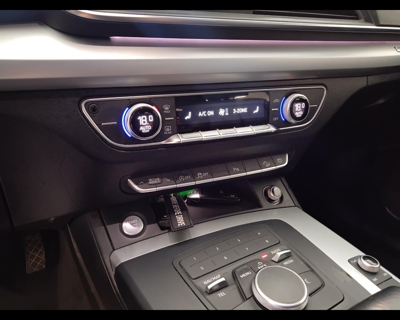 AUDI Q5 II 2017 - Q5 40 2.0 tdi Business quattro 190cv s-tronic