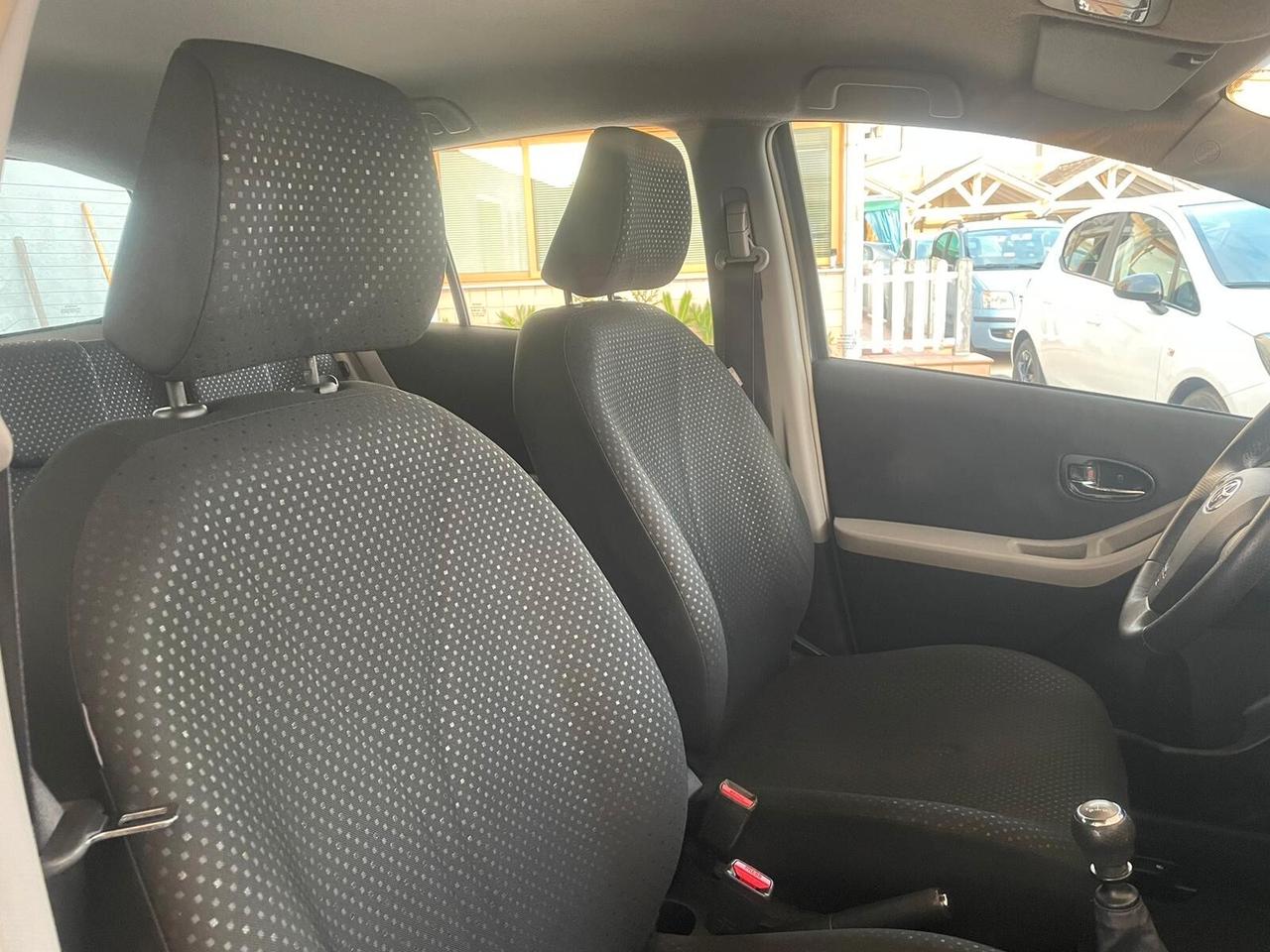 Toyota Yaris 1.3 5 porte Sol