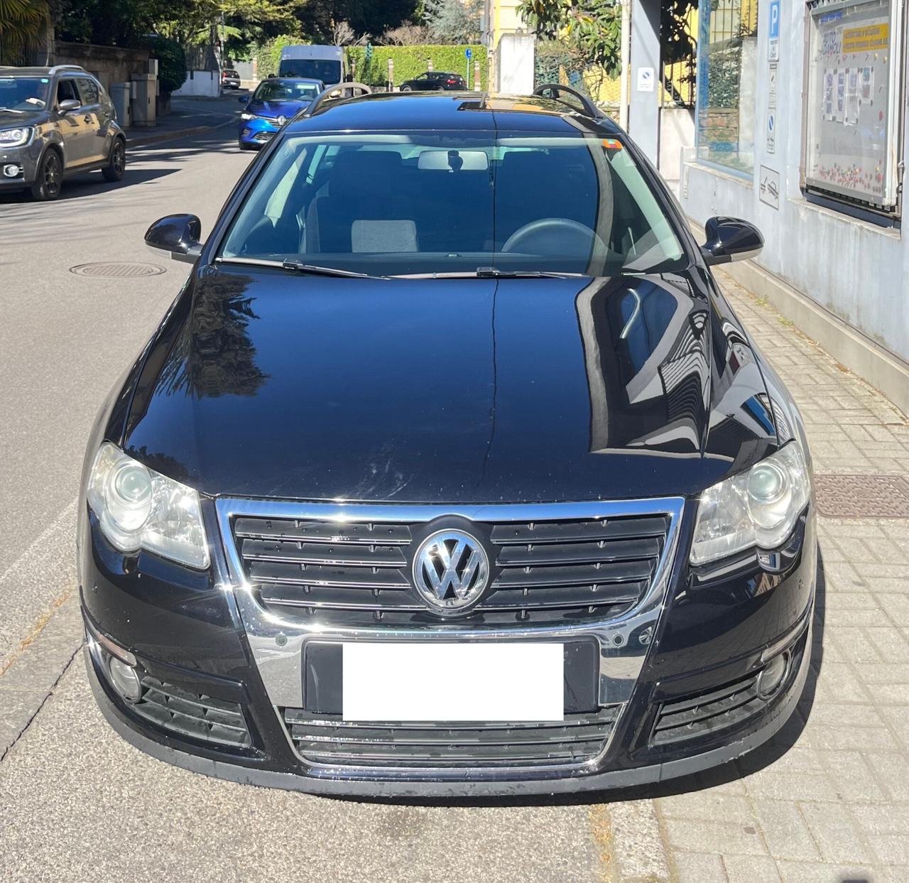 VOLKSWAGEN PASSAT 2.0 TDI DPF VARIANT DSG HIGHLINE - CAMBIO AUTOMATICO - VOLANO CHE VIBRA LEGGERMENTE