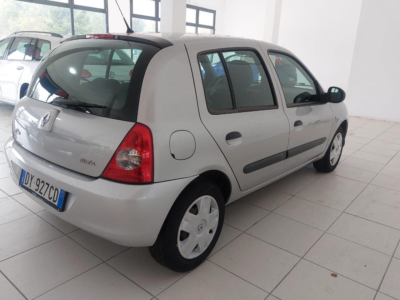 Renault Clio Storia 1.2 5 porte GPL Confort