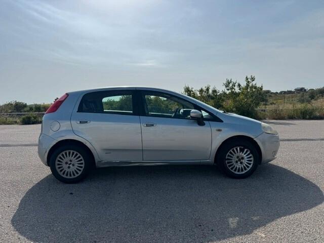 Fiat Grande Punto 1.3 MJT 75 CV 5 porte Dynamic