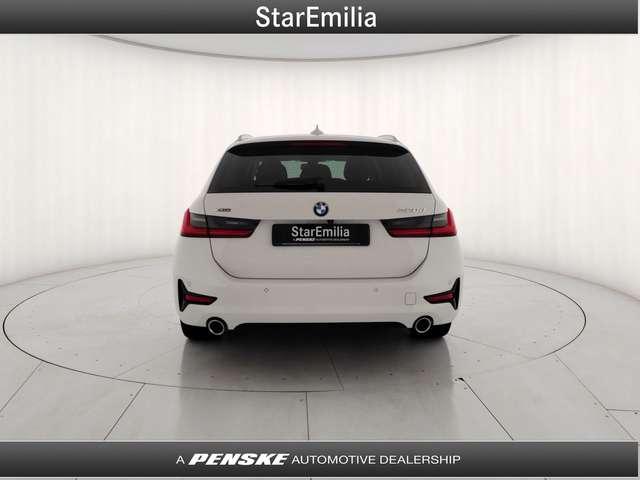 BMW 320 320d 48V xDrive Touring Business Advantage