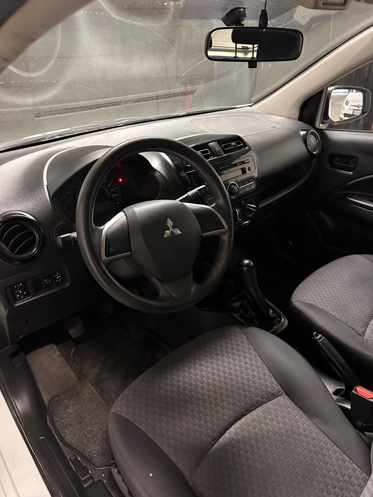 Mitsubishi Space Star 1.0 Invite 2017