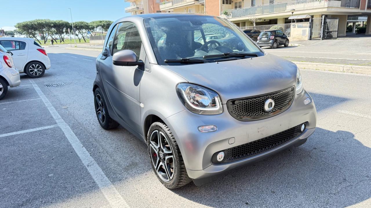 Smart ForTwo 90 0.9 Turbo twinamic Passion LED NAVI KAMERA PDC PAK SPORT BLUETOOTH PANORAMA BRACCIOLO
