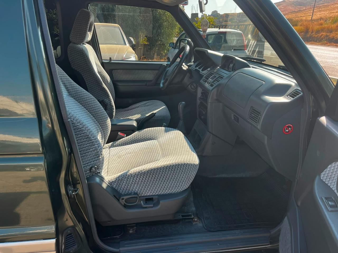 Mitsubishi Pajero 2.5 TDI Metal-top S. Select GLS