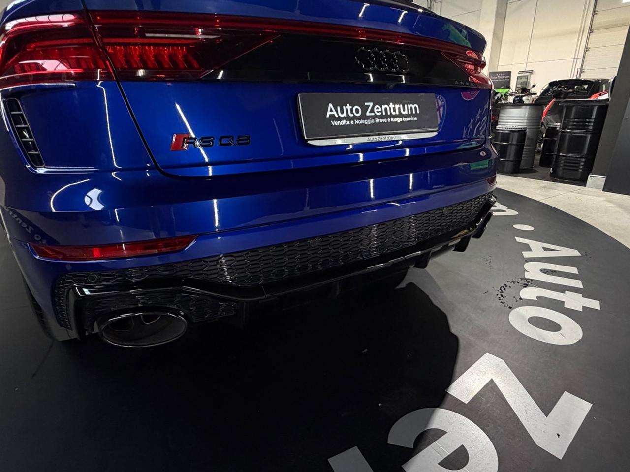 Audi Q8 RS TFSI V8 quattro tiptronic