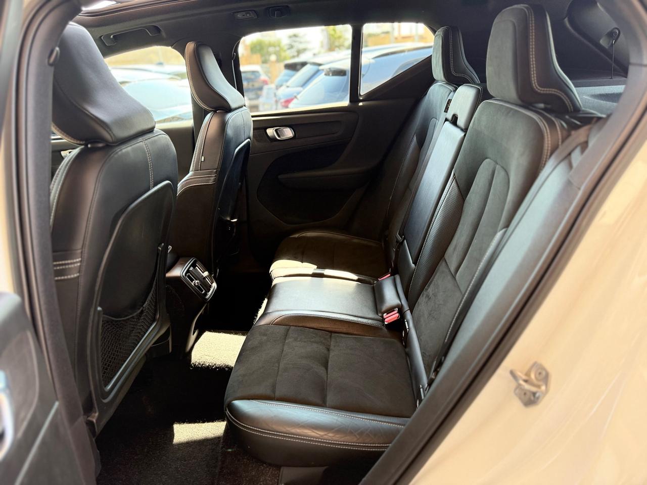 Volvo XC40 D3 R-design