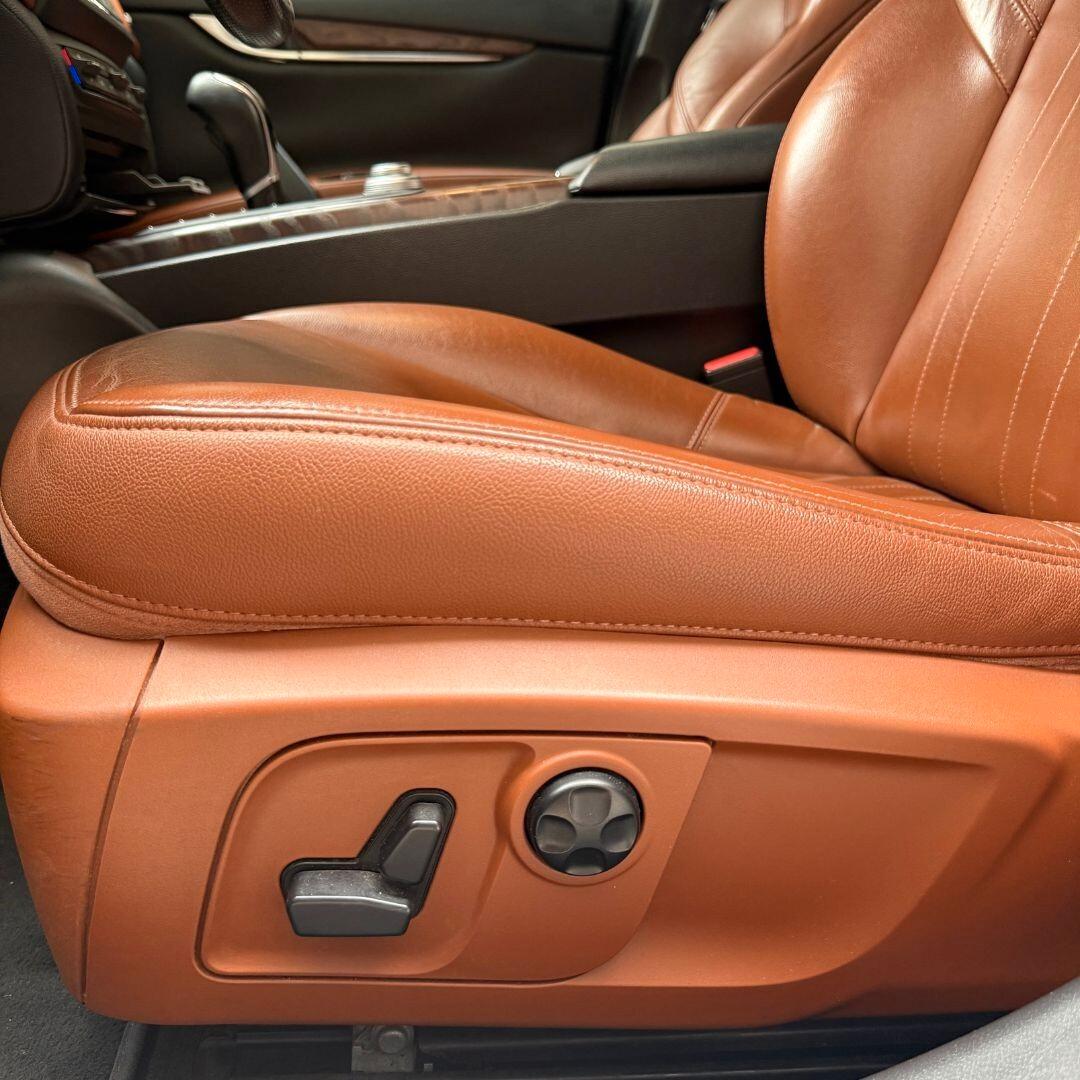 Maserati Ghibli V6 Diesel 275 CV Gransport **FULL**