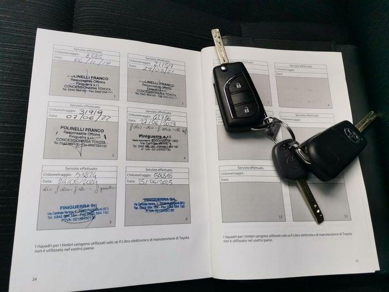 Toyota Hilux 2.4 D-4D 4WD 4 porte Double Cab Lounge