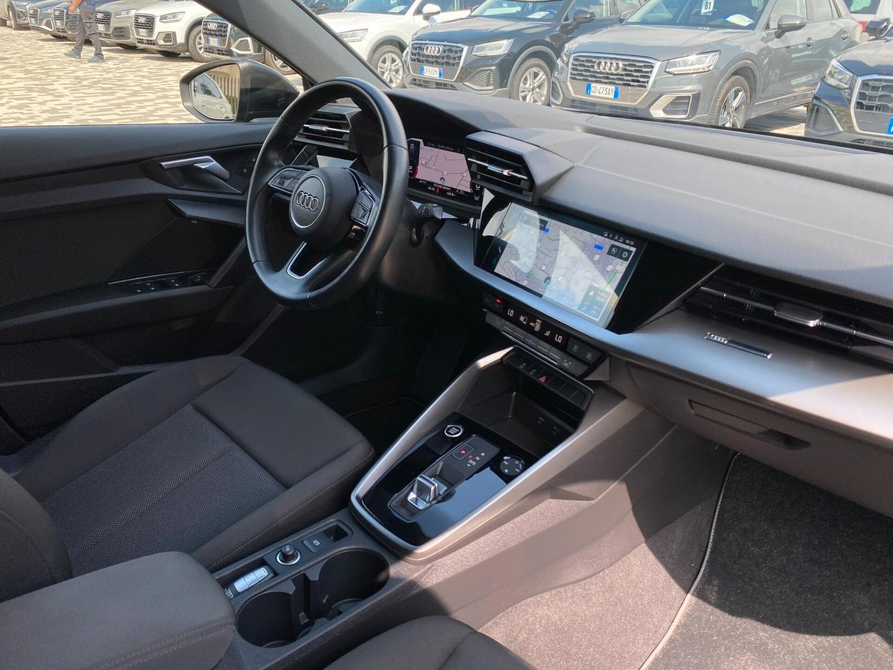Audi A3 Sportback Business 2.0 TDI 116CV s-tronic 30