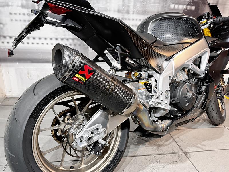 Aprilia RSV4 1100 Factory