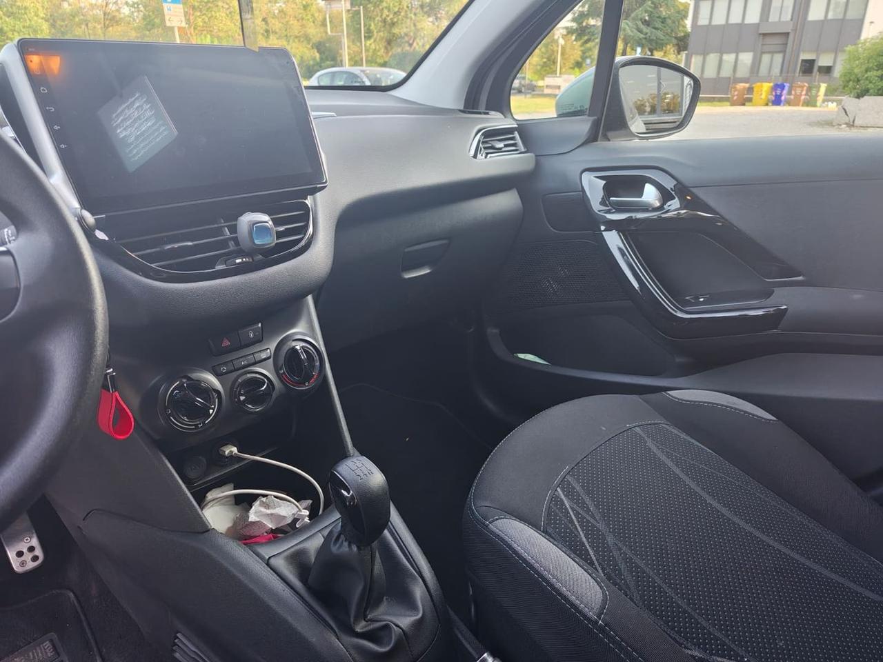 Peugeot 208 Active 1.4 95 VTI #11923