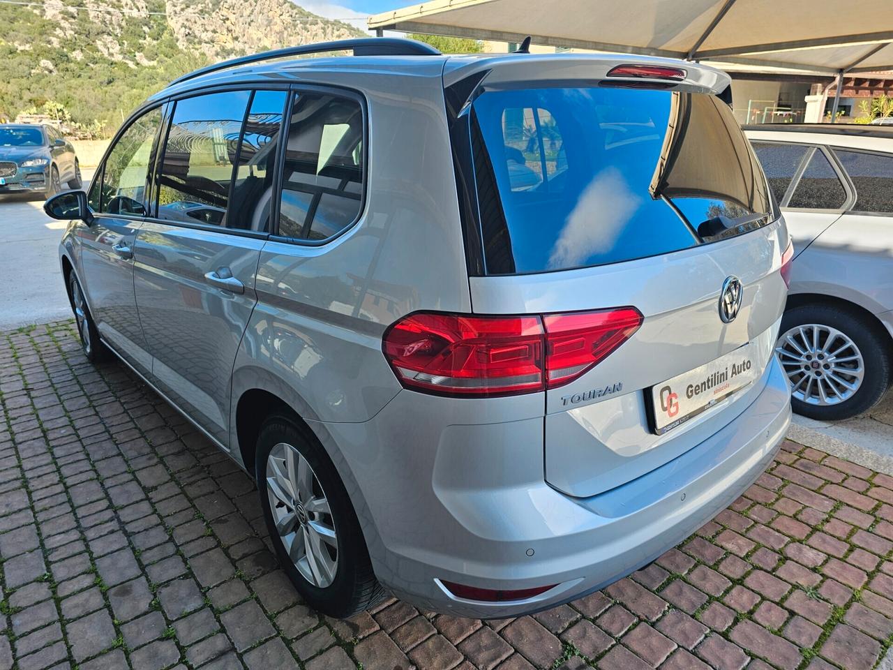 Volkswagen Touran 1.6 TDI 115 CV DSG Business 7 posti