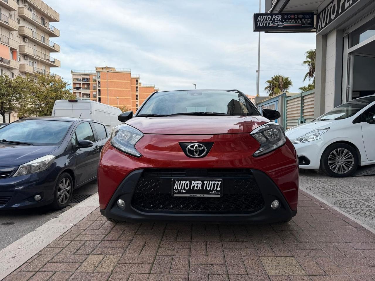 Toyota Aygo X 1.0 VVT-i 72 CV 5 porte Lounge-2022