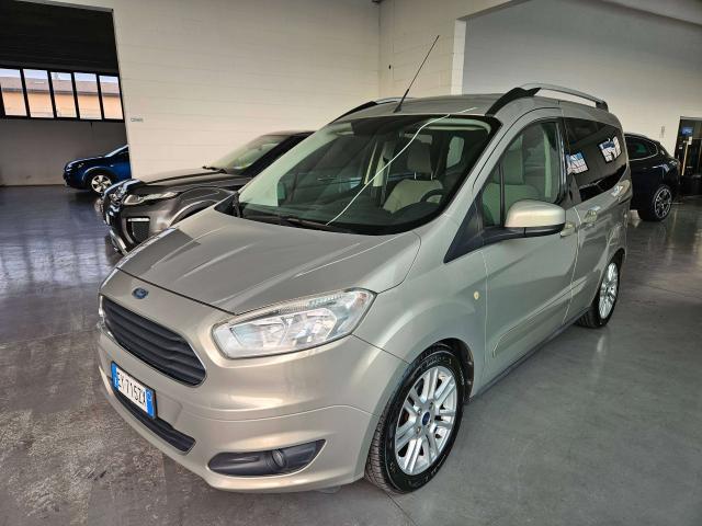 Ford Tourneo Courier 1.6 TDCI 95 CV TITANIUM