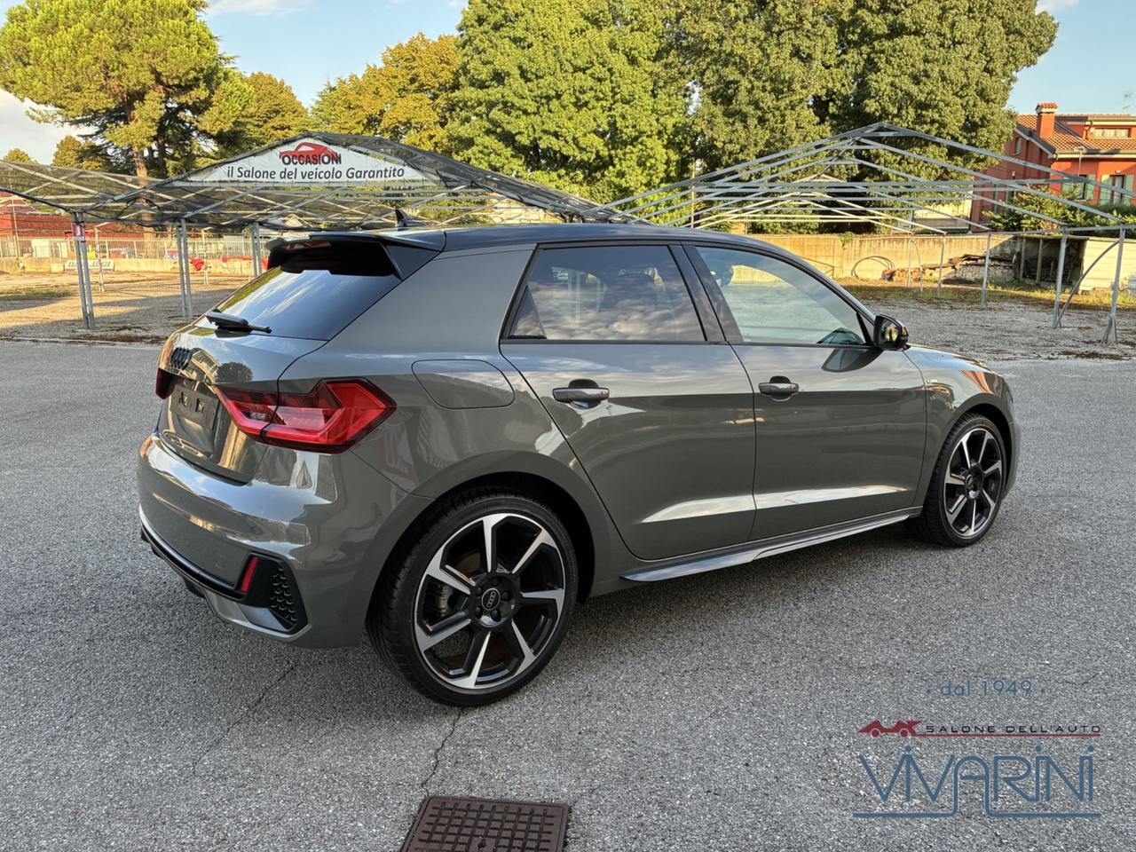Audi A1 SPB 30 TFSI S tronic Line Identity Black