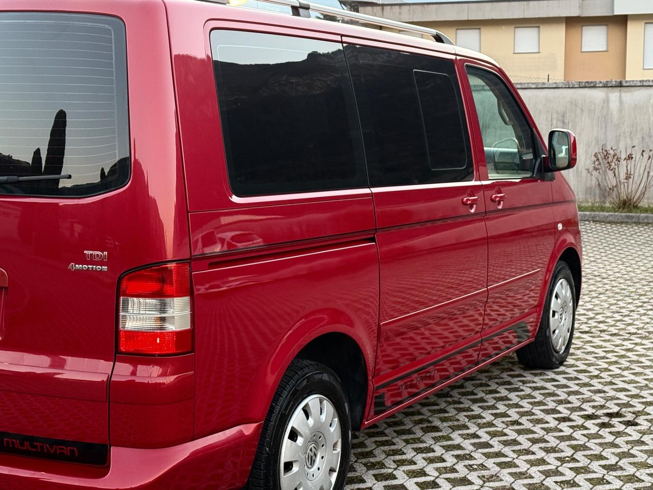 Volkswagen Multivan 2.5 TDI/174CV 4motion Highline