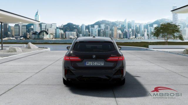 BMW 520 Serie 5 d xDrive Touring Msport Travel Package