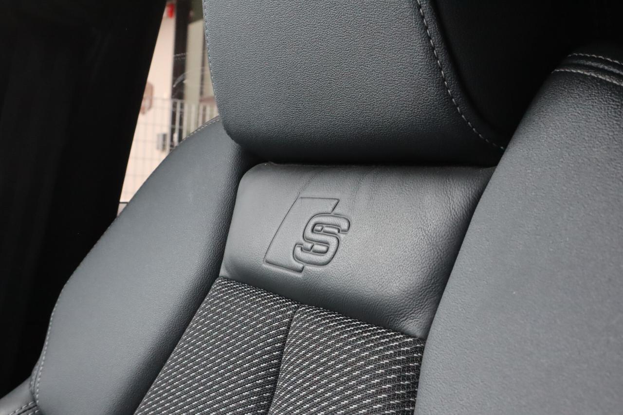 Audi Q4 Etron 55 QUATTRO S-LINE 340CV MATRIX 21