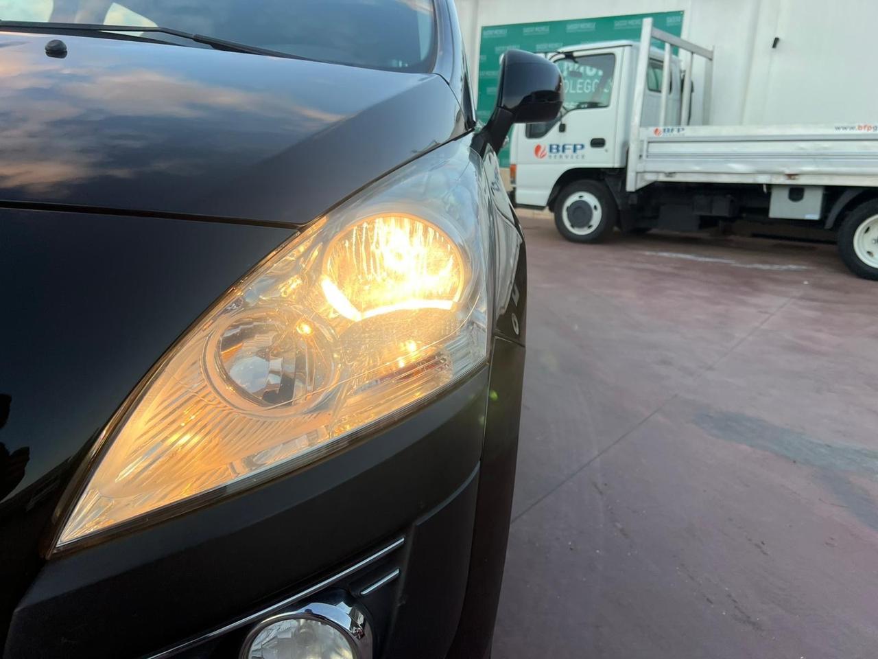 Peugeot 3008 1.6 HDi 115CV Business