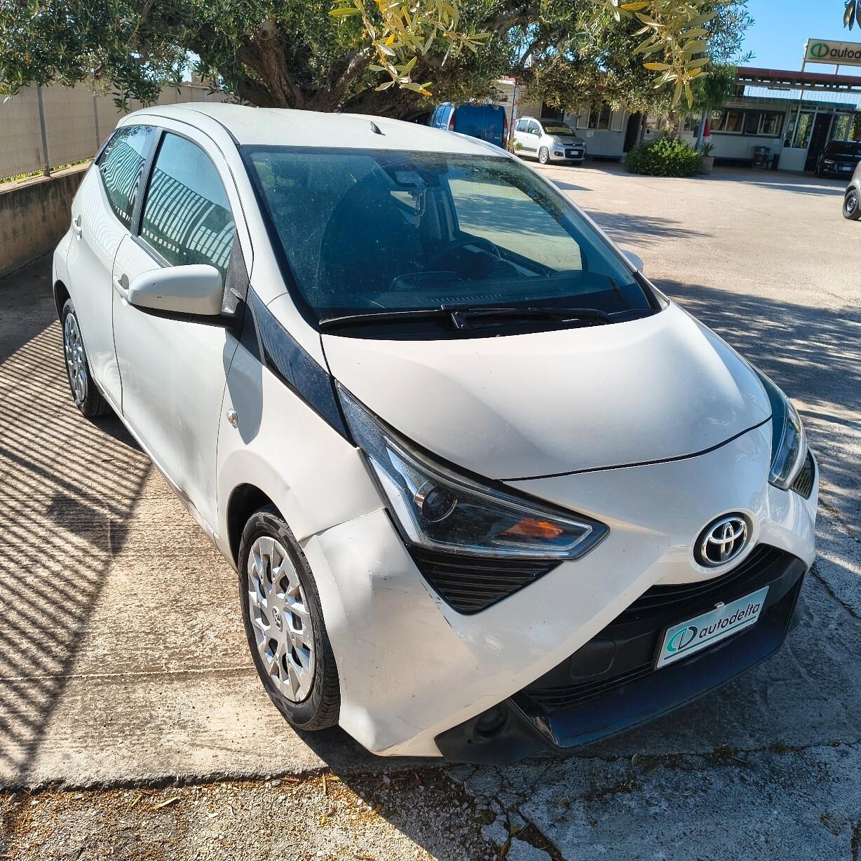 Toyota Aygo 1.0 VVT-i 72 CV 5 porte x-trend C. Auto