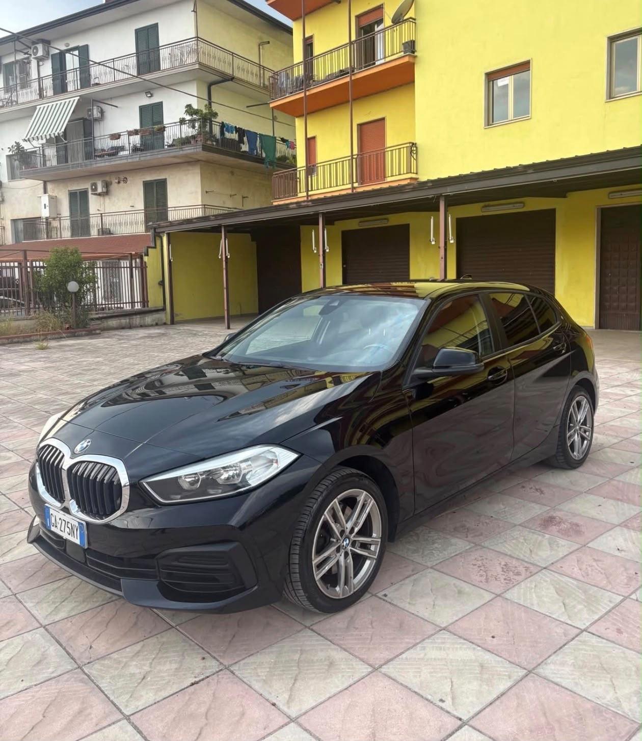 Bmw 116 116d 5p. Msport