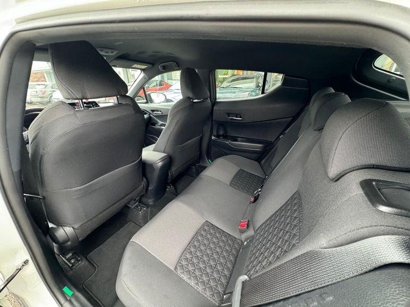 Toyota C-HR C-HR 2.0 Hybrid E-CVT Comfort
