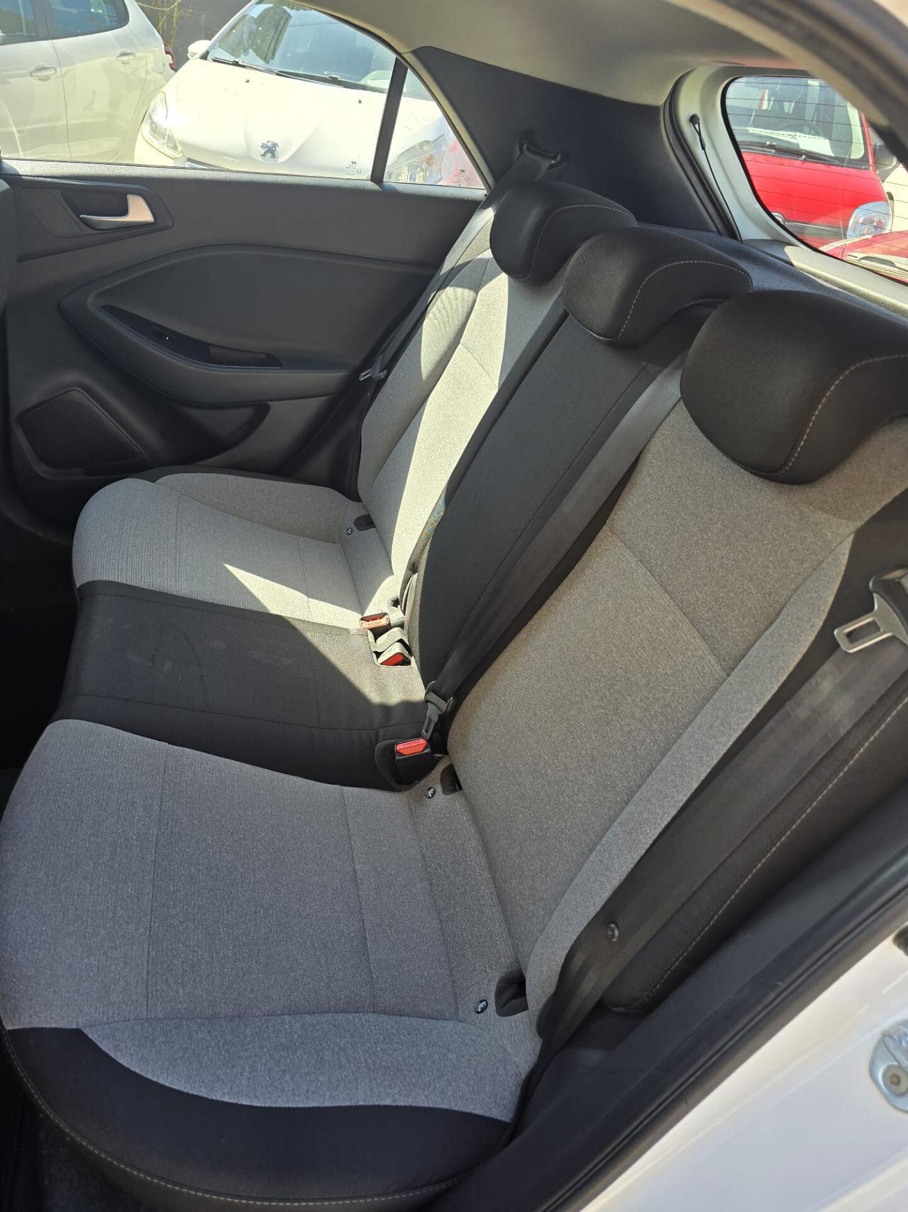 Hyundai i20 1.2 84 CV 5 porte Econext Comfort